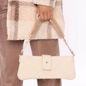 Fashion nova hand bag